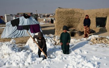 Афганистанд цаг агаар хэт хүйтэрсний улмаас 160 гаруй хүн амиа алдаж, 6 сая хүн өлсгөлөнд нэрвэгдэх аюул нүүрлэжээ