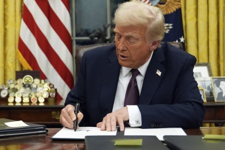 Д.Трамп: Ираны эсрэг явуулахаар төлөвлөж байсан цэргийн ажиллагааг түр хугацаагаар хойшлууллаа