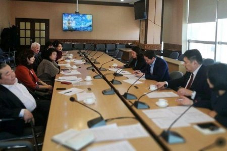 Шинэ хороодод зохион байгуулах Өрхийн эрүүл мэндийн төвийн үйл ажиллагааны талаар хэлэлцлээ