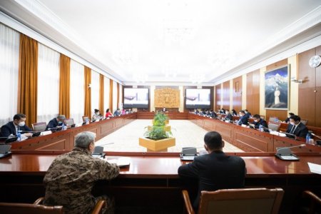 ИРЭХ ЛХАГВА ГАРАГААС НИЙСЛЭЛ ХОТ БҮХ НИЙТИЙН БЭЛЭН БАЙДЛЫН ЗЭРЭГТ БУЦАЖ ШИЛЖИНЭ