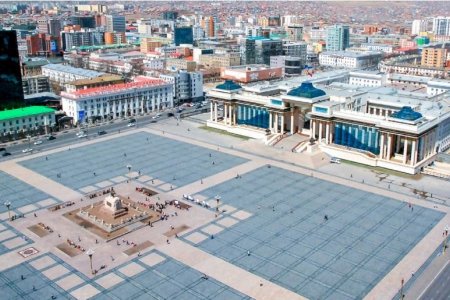 Сүхбаатарын талбайн урдах газрыг гурав хоногийн дотор чөлөөлөх МЭДЭГДЭЛ хүргүүлжээ