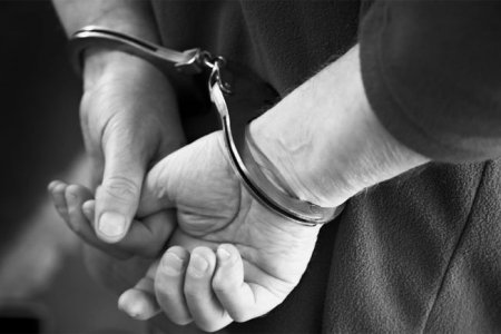 Долоон настай охины хуруунуудыг тасалсан хэрэг гарлаа