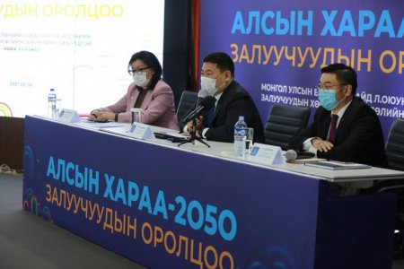 Ерөнхий сайд Л.Оюун-Эрдэнэ Залуучуудын хөгжлийн зөвлөлийн гишүүдтэй уулзав