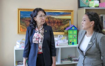 Сайд Л.Цэдэвсүрэн цэцэрлэг, хүүхэд харах үйлчилгээний төвийн үйл ажиллагаатай танилцлаа