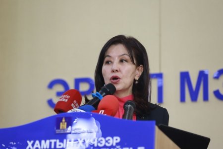 Л.Бямбасүрэн: Малчин, хувиараа хөдөлмөр эрхлэгч, оюутнууд үзлэг шинжилгээнд хамрагдахад 2019 оноос хойших ЭМД-аа төлсөн байх ёстой