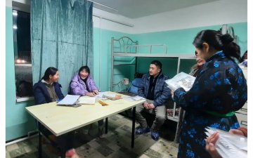 Орон нутаг дахь дотуур байрын нөхцөл байдлыг шалгаж, арга хэмжээ авч ажиллаж байна