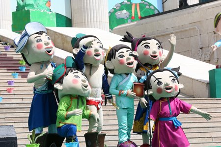 Өнөөдөр Олон Улсын хүүхдийн эрхийг хамгаалах өдөр