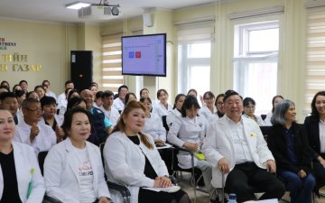 АНХАН ШАТНЫ ЭРҮҮЛ МЭНДИЙН БАЙГУУЛЛАГЫН УДИРДЛАГА, ЧАНАР, АЮУЛГҮЙ БАЙДАЛ, ЭХ ХҮҮХЭД, НӨХӨН ҮРЖИХҮЙН ТУСЛАМЖ ҮЙЛЧИЛГЭЭНИЙ ЧАНАРЫГ САЙЖРУУЛАХ НЬ” СЭДЭВТ СУРГАЛТ БОЛЛОО.