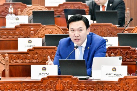 УИХ-ын даргаар Н.Учралыг сонгох асуудлыг хэлэлцэж эхэллээ