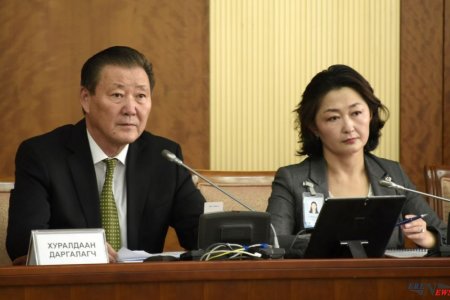 Эдийн засгийн байнгын хороо 2017 оны төсвийн тодотголын төслийг хэлэлцэв