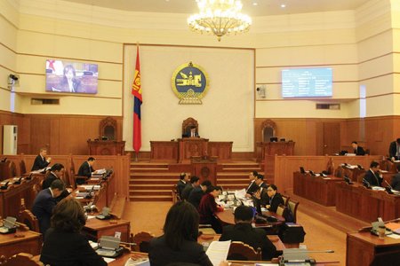 76.5 хувийн саналаар УИХ-ын сонгуулийн тухай хуулийн төсөл батлагдлаа