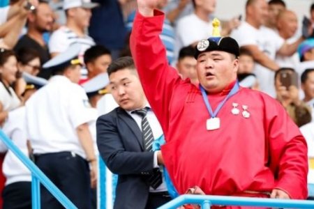 МҮБХ-ноос Э.Оюунболдод хариуцлага тооцуулах шаардлага хүргүүллээ