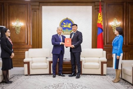 Монгол Улсын нэгдсэн төсвийн 2027 оны төсвийн хүрээний мэдэгдэл, 2028-2029 оны төсвийн төсөөллийн тухай хуулийн төсөл өргөн мэдүүлэв