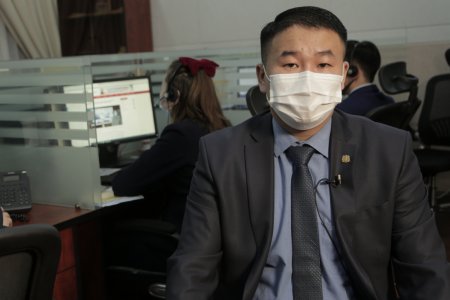 Б.Ууганбат: Төрийн албан хаагчид өглөө 08:30 цагаас өмнө, орой 17:00 цагаас хойш хөдөлгөөнд оролцоно
