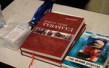 2023 оноос Тува хэлийг хос хөтөлбөрт шилжүүлэхээр төлөвлөжээ