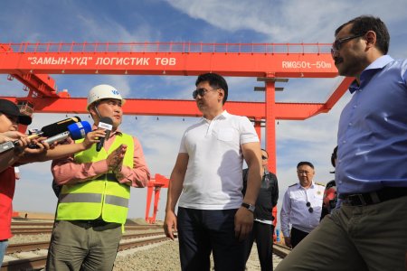 Замын- Үүд суманд 15 МВт-ийн нарны цахилгаан станц ашиглалтад орлоо