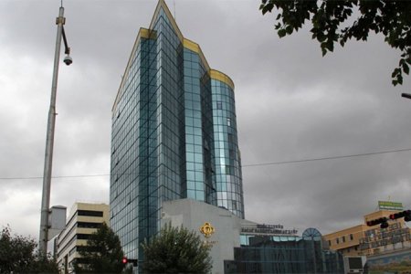 Нийслэлийн Засаг захиргааны 4 дүгээр байрыг хувьчлах нээлттэй дуудлага худалдаанд урьж байна