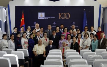 Өв уламжлал, тэргүүн туршлагыг түгээхэд ахмад багш нартай хамтарч ажиллана