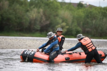 Туул, Тэрэлж, Хэрлэн гол дагуу завьт эргүүл ажиллаж эхэллээ