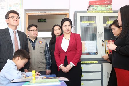 Тусгай цогцолборын хүүхдүүдэд тусламж үзүүлэв