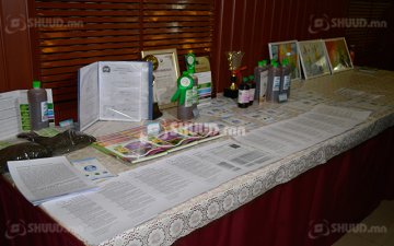 200 мянга гаруй нүхэн жорлон хөрс бохирдуулж байна