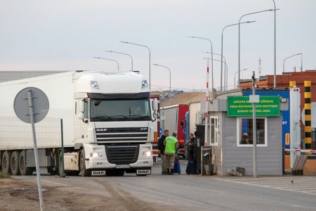 Казахстан улсын хууль тогтоогчид ОХУ руу хийж буй 106 нэр төрлийн бараа бүтээгдэхүүний экспортод хориг тавьжээ