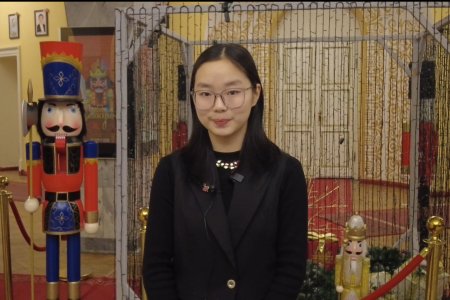 Б.Анаргэрэл 7 настайгаасаа хойш жил бүр Цөмөөхэй бүжгэн жүжигт тогложээ