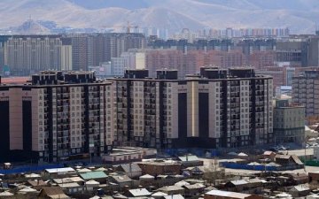 Ипотекийн болон бизнесийн зээлийн үндсэн болон хүүгийн төлөлтийг түр хугацаагаар зогсоох боломжтой  Хэрэглээний зээлийг хойшлуулах хүсэлт гаргасан иргэд хүүгийн төлөлтөө төлнө 