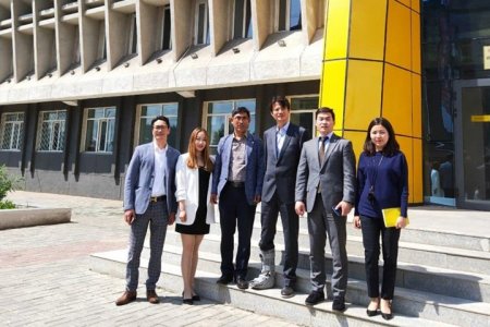 Гёнсамбуг мужийн захиргааны сэргээгдэх эрчим хүчний газрын төлөөллийг Улаанбаатар инновацын төвд хүлээн авч уулзлаа