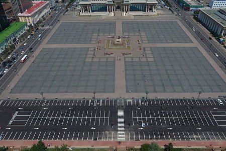 Сүхбаатарын талбайн авто зогсоолын орлогыг хотод төвлөрүүлнэ