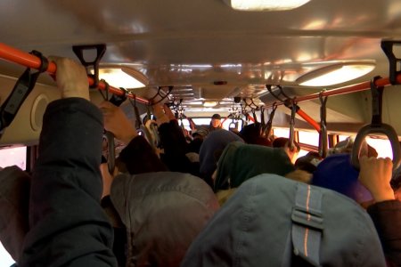 Иргэн: Богино эргэлтийн автобусны оронд ачаалал ихтэй чиглэлд автобусны тоог нэмэгдүүлэх хэрэгтэй
