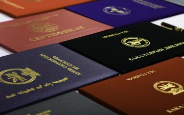 Зөрчилтэй дипломын жагсаалтыг хуулийн байгууллагад шилжүүлжээ