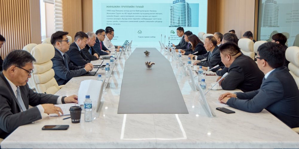 Хөнгөн цагааны аж үйлдвэрийн парк байгуулах төсөлд хөрөнгө оруулах асуудлаар санал солилцов