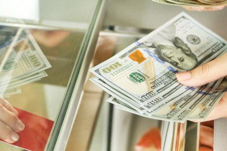 Зүүн Европын улсуудад цалин хамгийн өндөр хувиар өсжээ