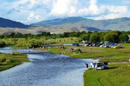 Баянзүрхчүүд бямба гаригт ногоон бүсийг цэвэрлэнэ