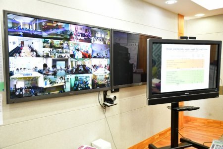 Цахим хуралд ЭМ-ийн Дэд сайд, ЭТГ-ын дарга, ЭМЯ-ны дэргэдэх ЭБЭ-ийн МСЗ-ийн дарга, НҮБ/ХАС-ийн төлөөлөл оролцлоо