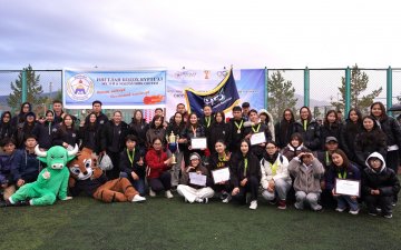 МАНДАХ ИХ СУРГУУЛИЙН ҮҮСГЭН БАЙГУУЛАГЧ Б.САНДАГСҮРЭНГИЙН НЭРЭМЖИТ 5 ТӨРӨЛТ СПОРТЫН НААДАМ ЗОХИОН БАЙГУУЛАГДЛАА