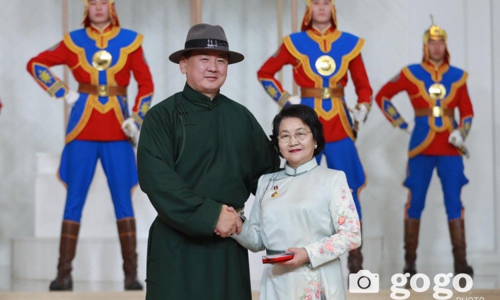 Prof. G.Nanjid, President of Mandakh University is awarded with the Statetitle “Honored Teacher of Mongolia”