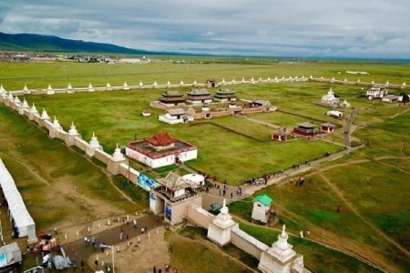 Улсын Их Хурлын хүндэтгэлийн хуралдаан Хархорин суманд болно