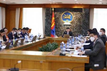 Засгийн газрын ээлжит хуралдаан үргэлжилж байна