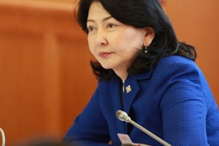 Чуулган: ЖДҮХС-гаас зээл авсан Б.Ундармаагийн бүрэн эрхийг түдгэлзүүлсэнгүй 
