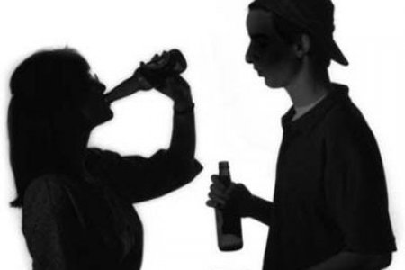 Эмэгтэйчүүдийн дунд архидалт 3 дахин нэмэгдсэн байна