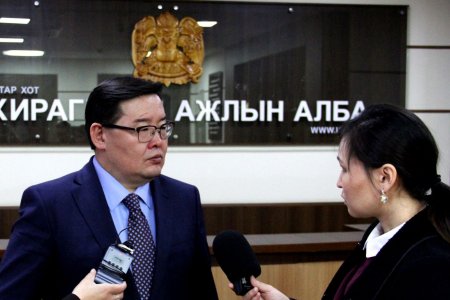 Г.Занданшатар: Нийслэлийн бүтээн байгуулалтын ажлыг эрчимжүүлэхэд Засгийн газар анхаарч ажиллана