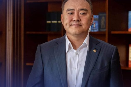 ҮРГЭЛЖ ШИНИЙГ САНААЧИЛЖ, ШИНЭ ИРЭЭДҮЙ РҮҮ ТЭМҮҮЛЖ БАЙДАГ ШИНЖЛЭХ УХААНЫ САЛБАРЫН АЖИЛЧДАДАА БАЯРЫН МЭНД ХҮРГЭЕ