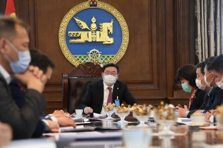Г.Занданшатар: Харилцаа холбооны салбарынхан санаачилгатай, шуурхай ажилласнаар хямралыг боломж болгох давуу талтай