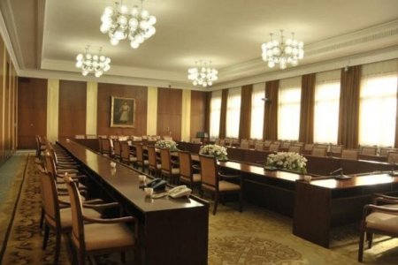 Түр хорооны хуралдаан хааллтай болно 