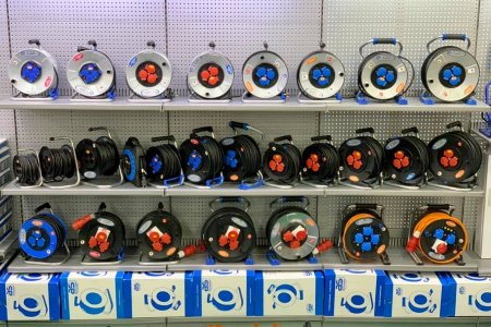 German brand AS-SCHWABE has new electric extension cords with and without spools for various professional work purposes.