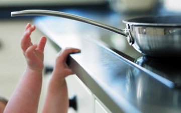 Энэ он гарсаар эцэг эхийн санамсар болгоомжгүй үйлдлийн улмаас 4 хүүхэд амь эрсэджээ