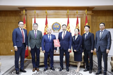 ГАЗРЫН ТОСНЫ ТУХАЙ ХУУЛЬД НЭМЭЛТ, ӨӨРЧЛӨЛТ ОРУУЛАХ ТУХАЙ ХУУЛИЙН ТӨСЛИЙГ ӨРГӨН МЭДҮҮЛЛЭЭ