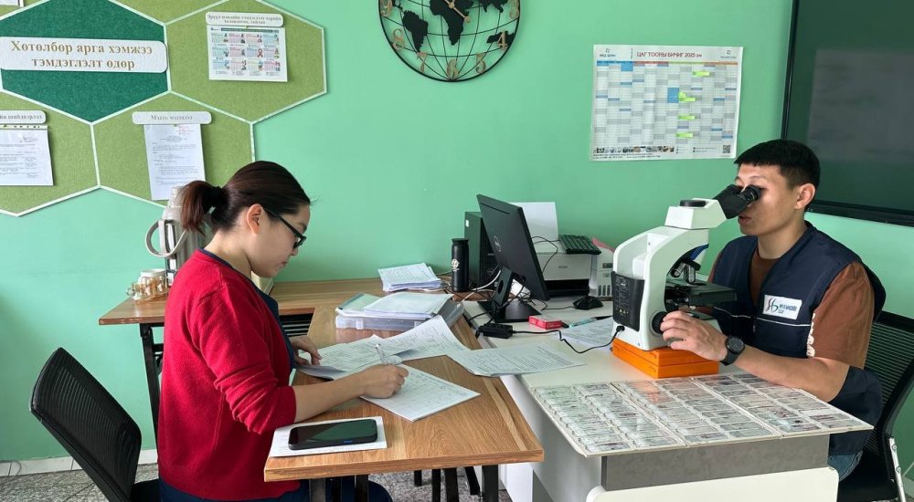 Алтанбулаг сумын эрүүл мэндийн төвд Умайн хүзүүний хорт хавдрын эрт илрүүлэг, үзлэг, шинжилгээ хийгдлээ. 2025.11.19 өдөр 
